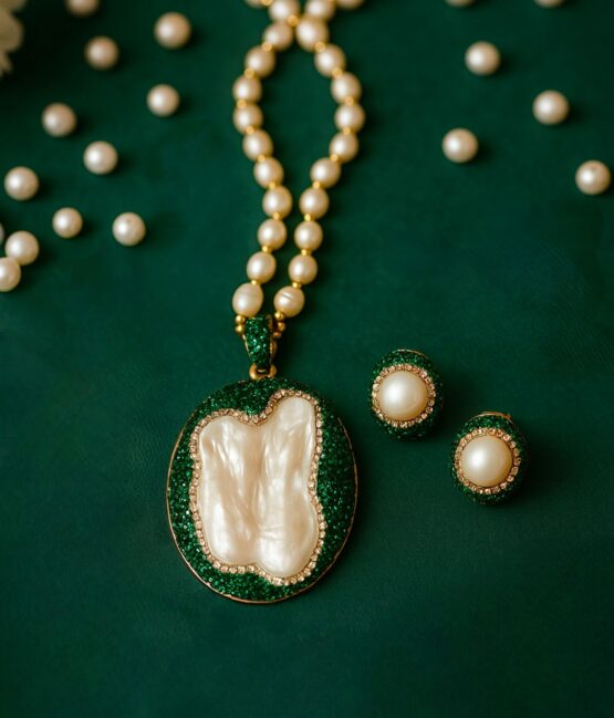 Forest Queen Necklace Set